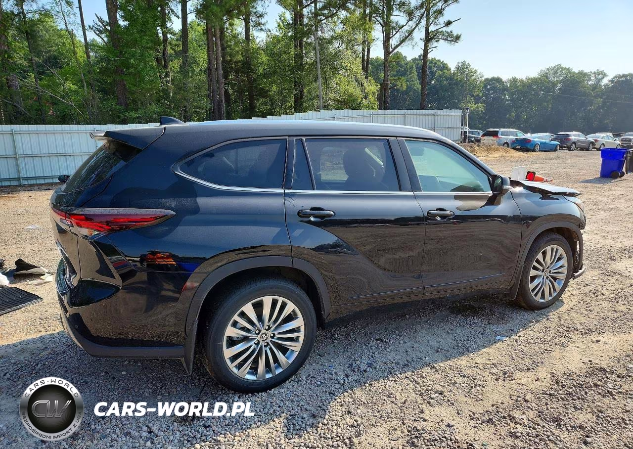 2026 Toyota Highlander Platinum VIN:5TDKDRBH5TS597622 - 3