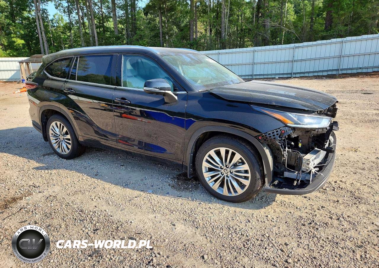 2026 Toyota Highlander Platinum VIN:5TDKDRBH5TS597622 - 4