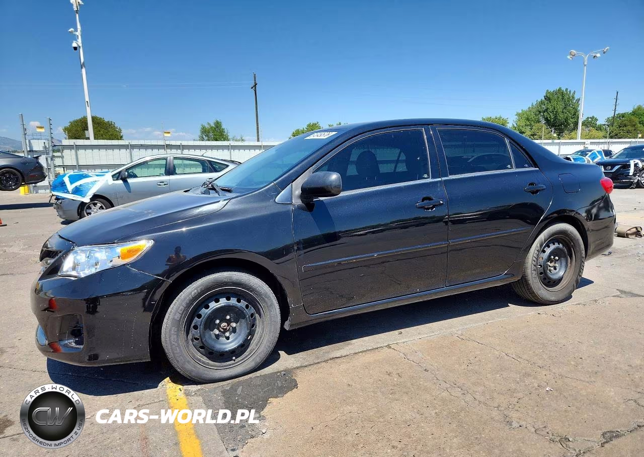 2013 Toyota Corolla Le – zdjęcie 1 z 13