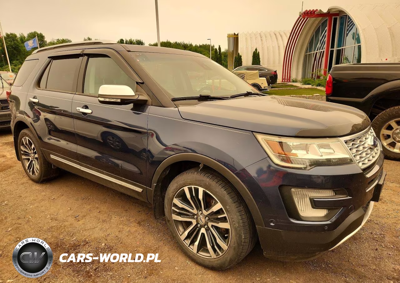 2016 Ford Explorer Platinum VIN:1FM5K8HT8GGB25970 - 4