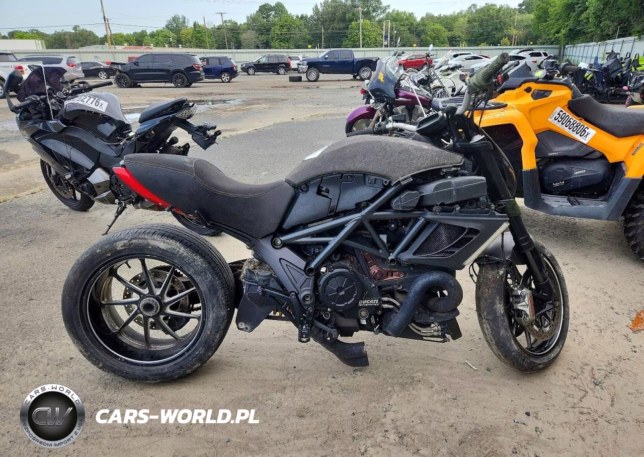 2012 Ducati Diavel
