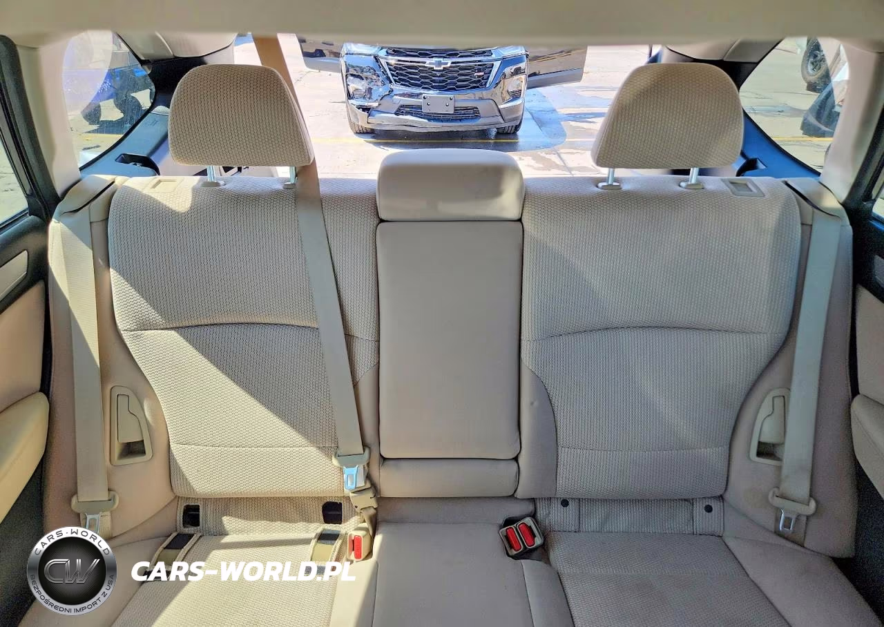 2018 Subaru Outback 2.5I Premium VIN:4S4BSAHC5J3248635 - 10