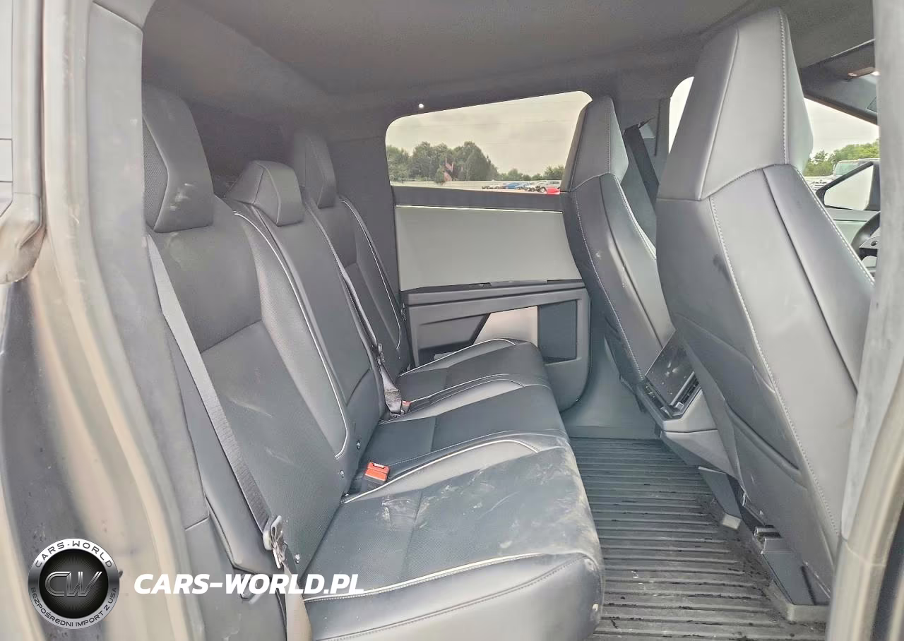 2024 Tesla Cybertruck VIN:7G2CEHED0RA033338 - 10