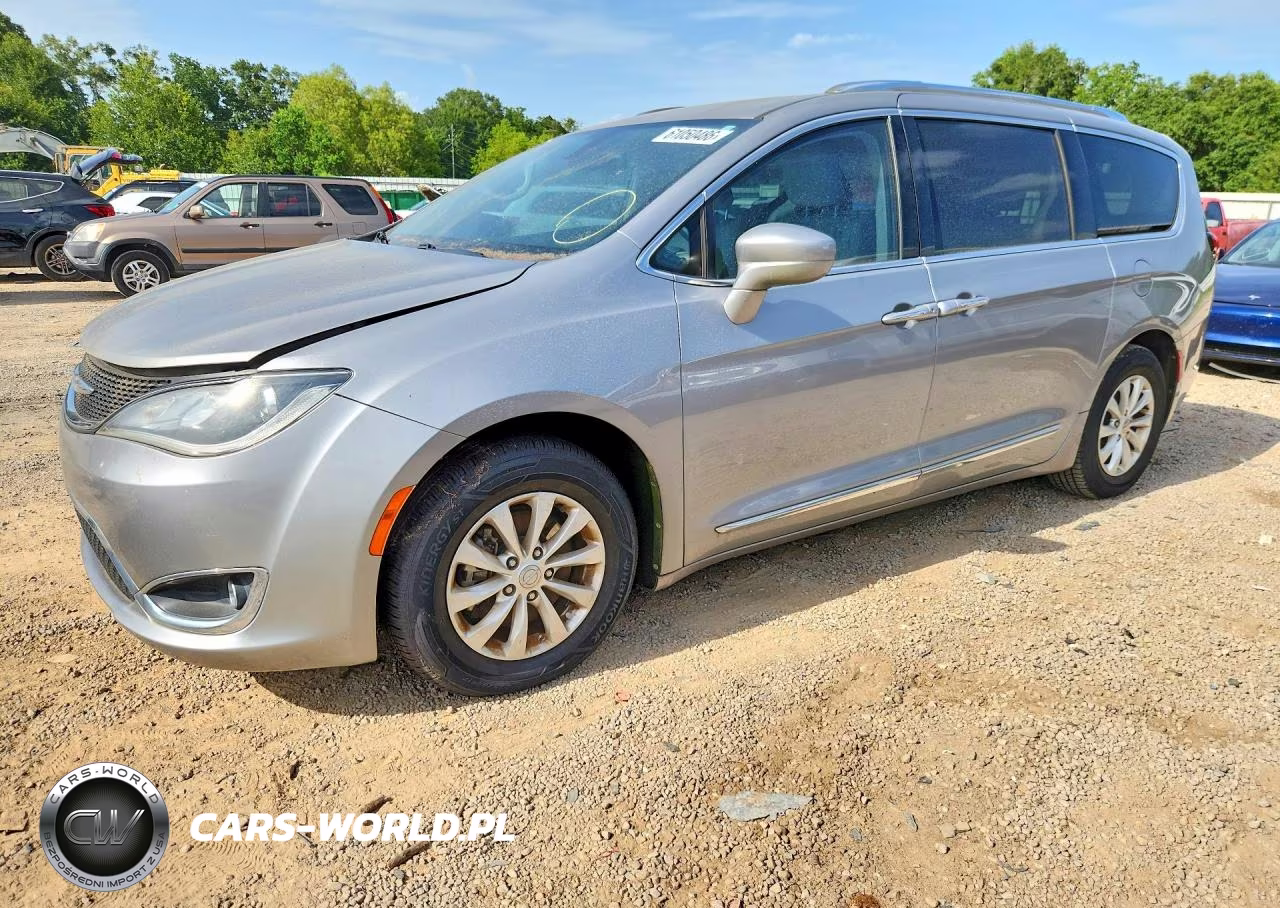 2017 Chrysler Pacifica Touring L Plus – zdjęcie 1 z 13