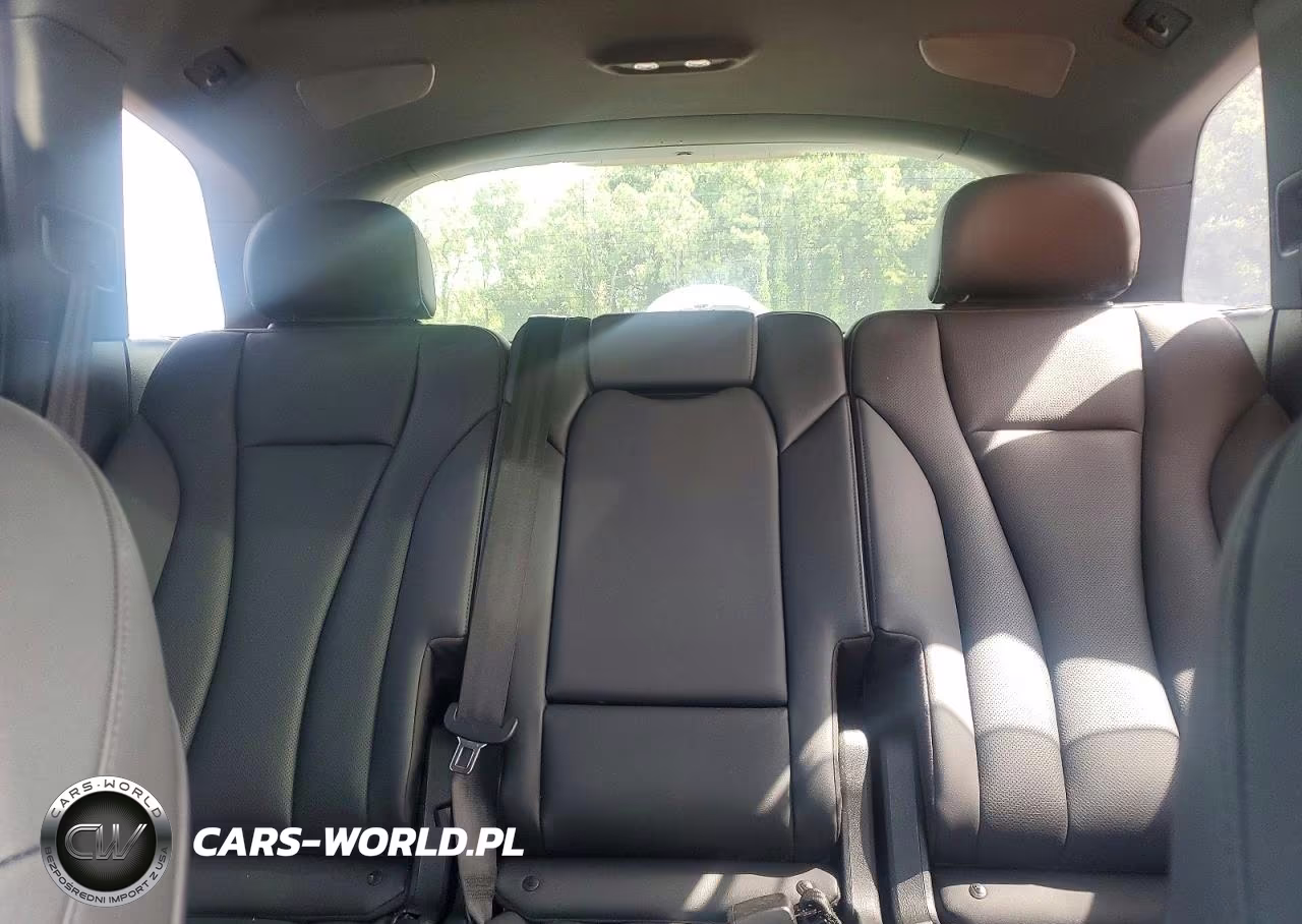 2021 Audi Q7 Prestige VIN:WA1VXAF7XMD029378 - 10