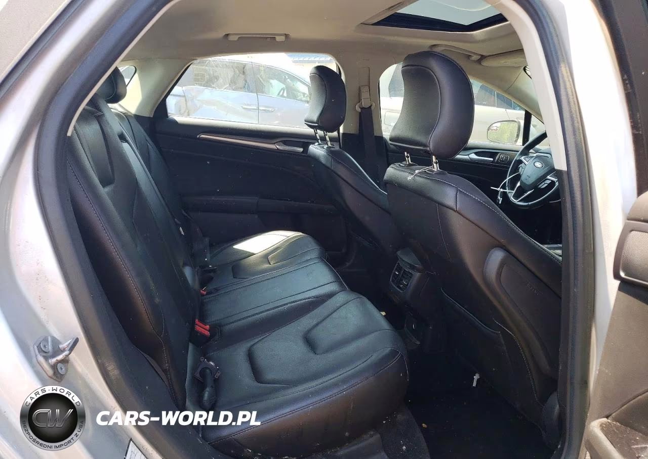 2015 Ford Fusion Titanium VIN:3FA6P0K95FR268011 - 10