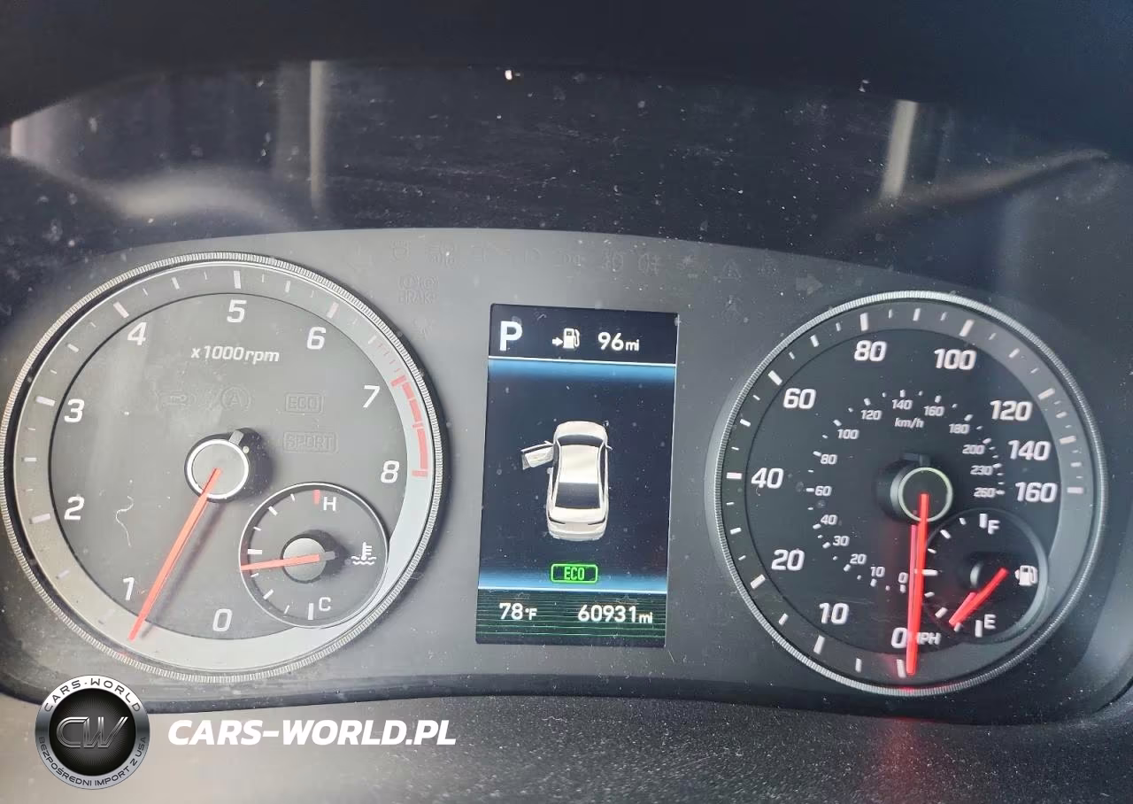 2018 Hyundai Sonata Sport+ VIN:5NPE34AF0JH707756 - 9