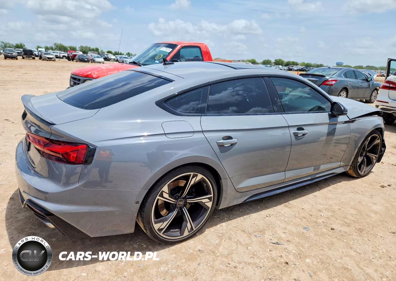 2024 Audi Rs5 VIN:WUAAWCF51RA901122 - 3