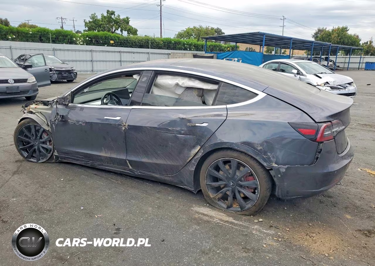 2018 Tesla Model 3 VIN:5YJ3E1EB9JF147287 - 2