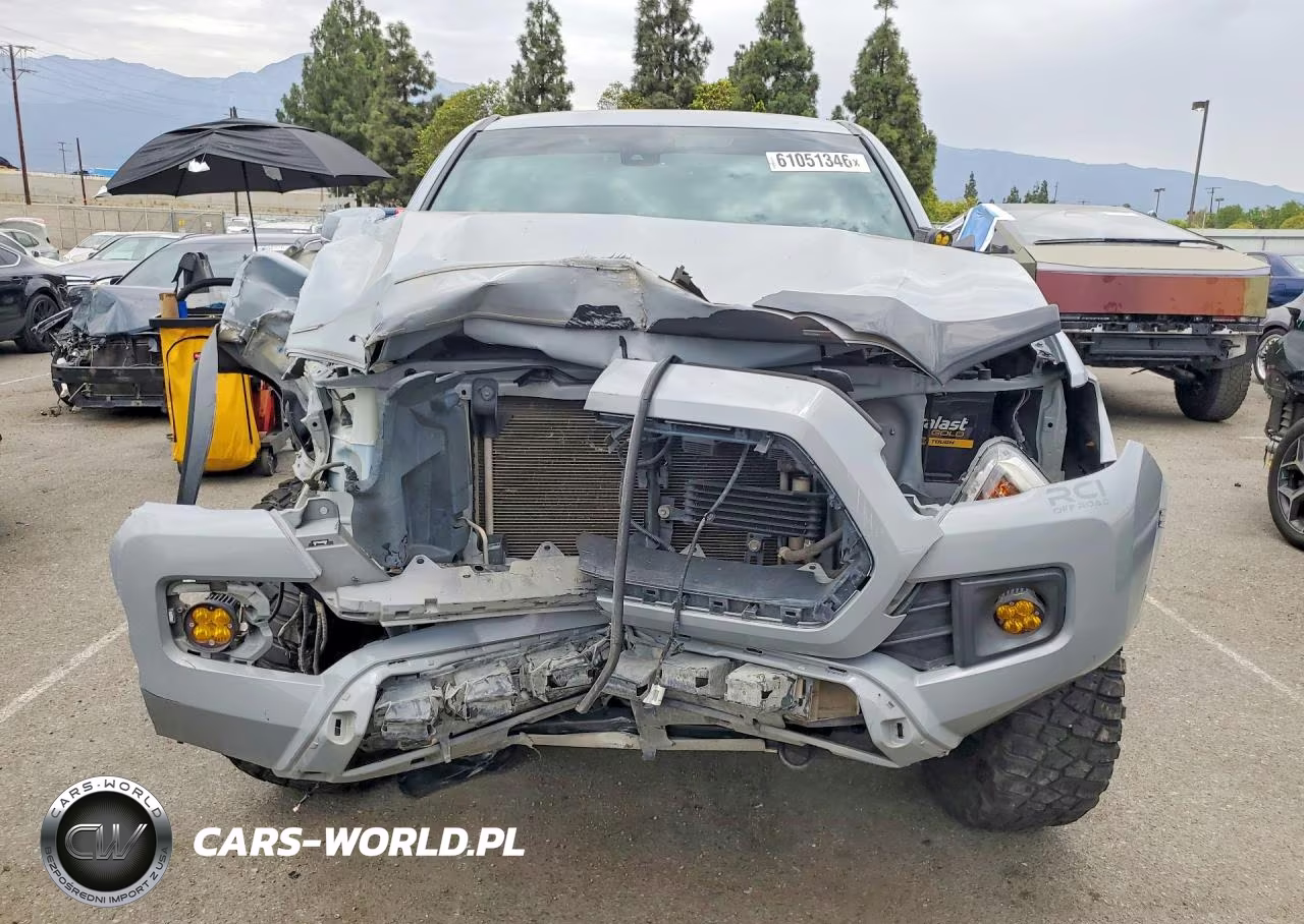 2018 Toyota Tacoma Trd Off-Road VIN:3TMCZ5AN7JM161552 - 5