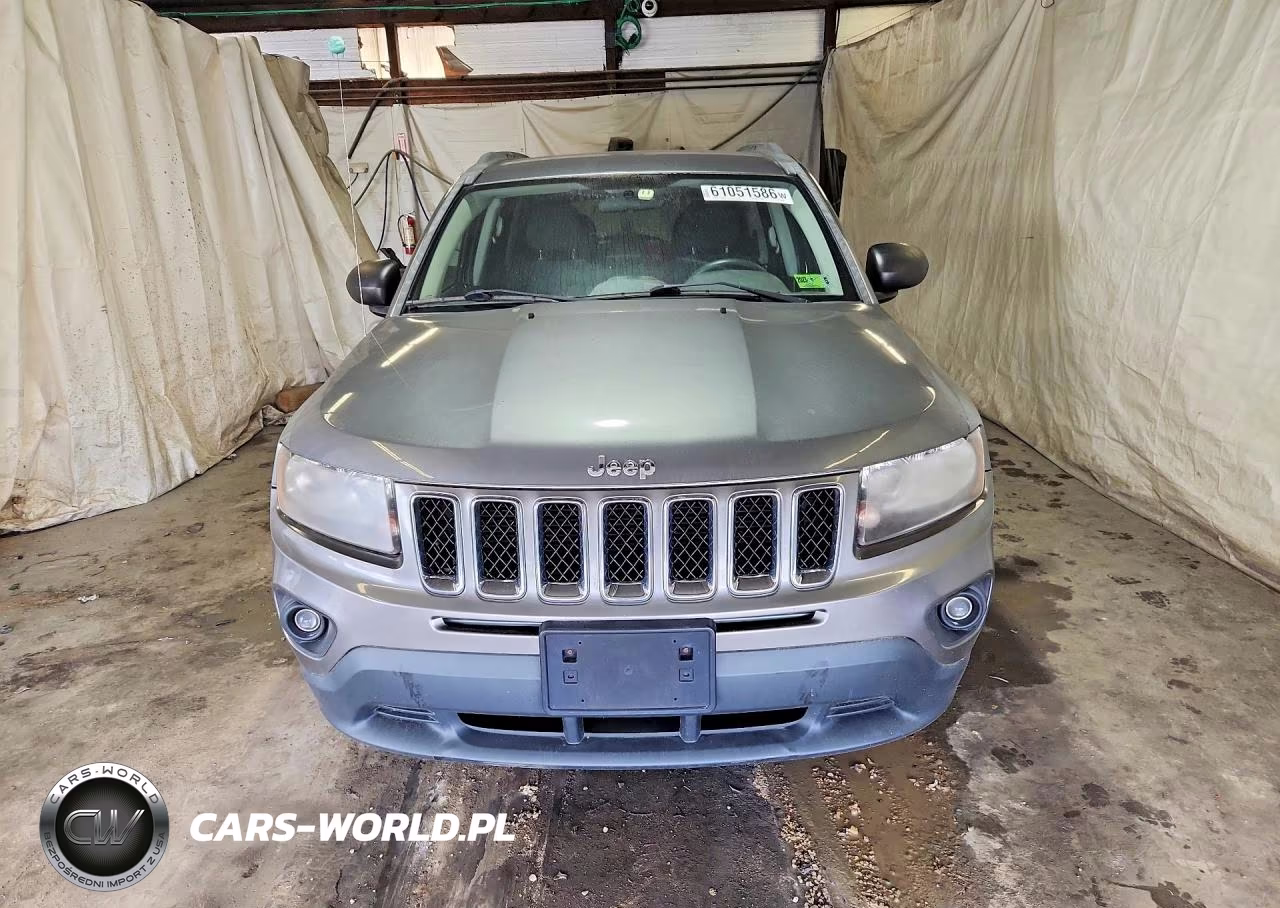 2014 Jeep Compass Sport VIN:1C4NJDBB8ED506135 - 5