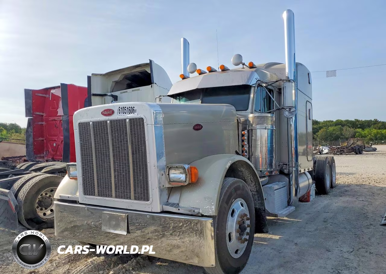 2003 Peterbilt 379 Semi Truck