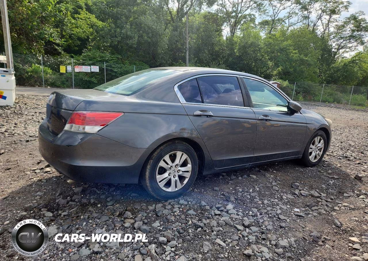 2010 Honda Accord VIN:1HGCP2F4XAA102921 - 3