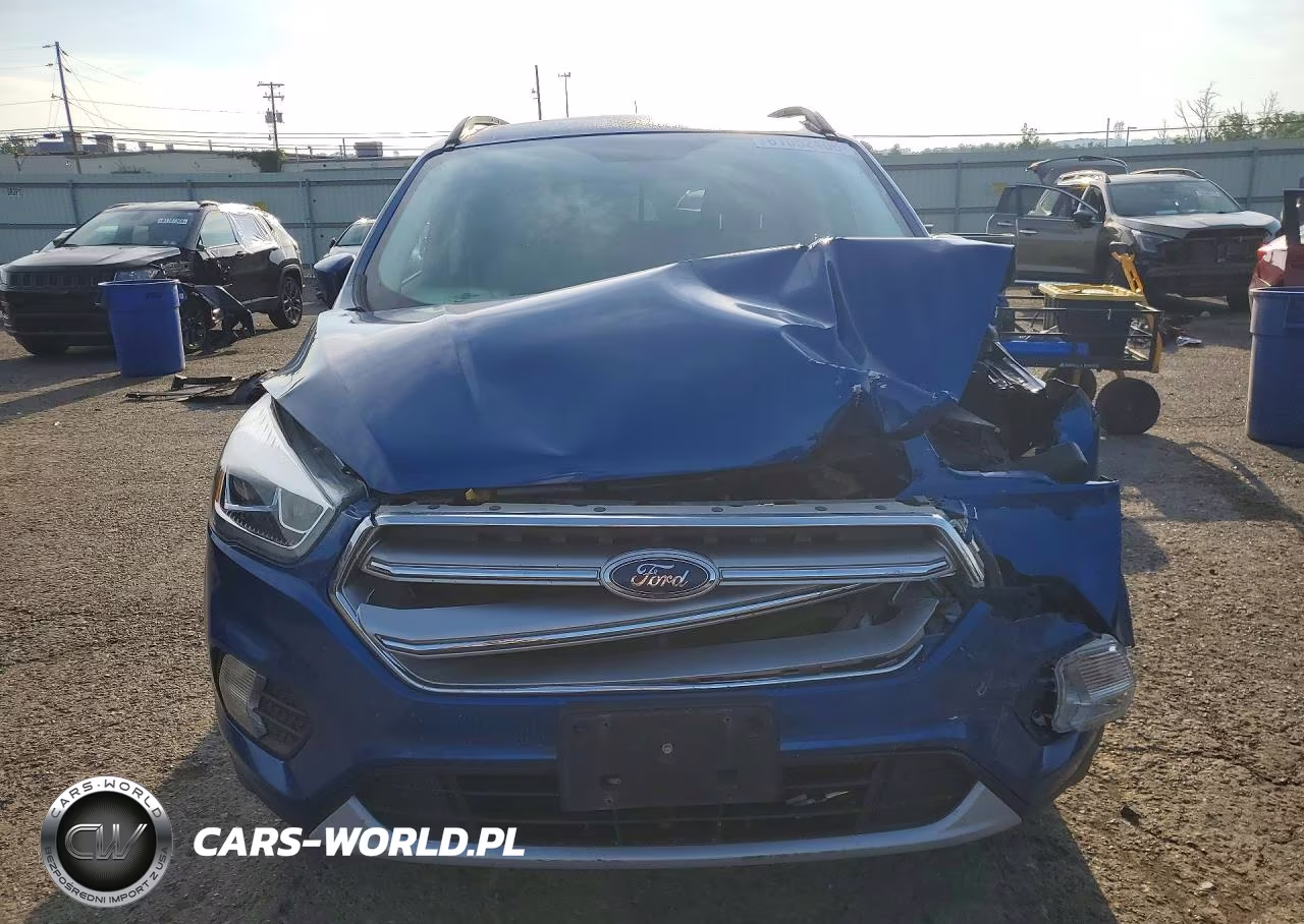 2017 Ford Escape Se VIN:1FMCU9GD9HUB55712 - 5