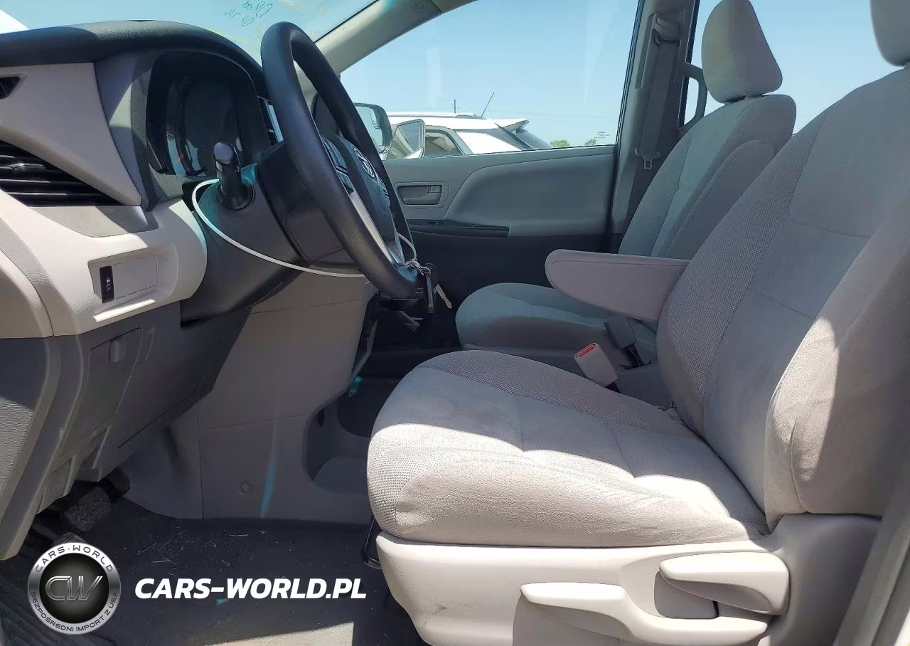 2017 Toyota Sienna L 7-Passenger VIN:5TDZZ3DC3HS884947 - 7