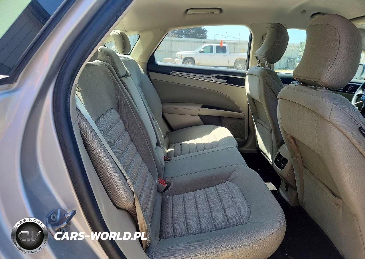 2019 Ford Fusion Se VIN:3FA6P0LU3KR103023 - 10