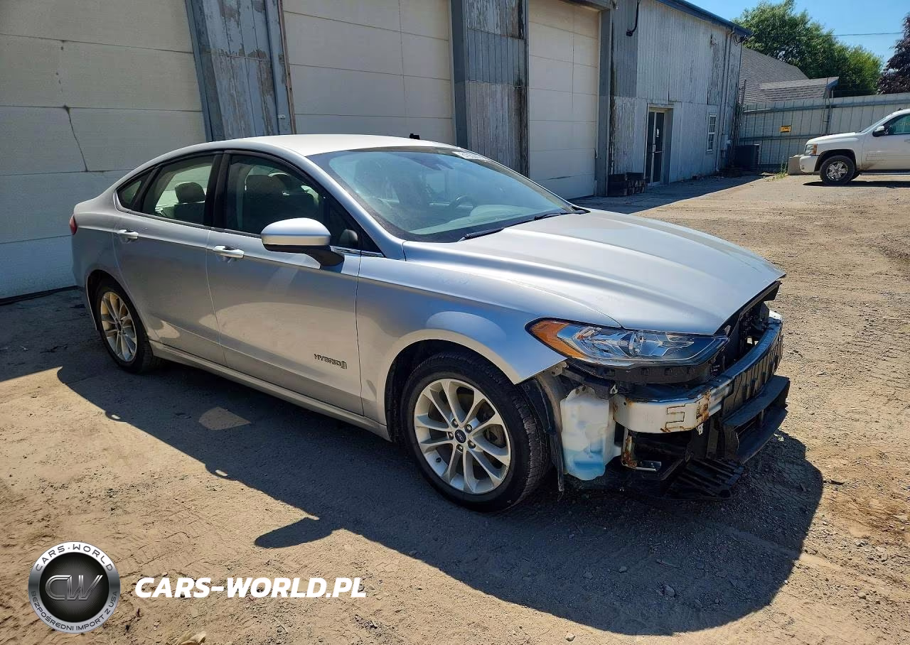 2019 Ford Fusion Se VIN:3FA6P0LU3KR103023 - 4