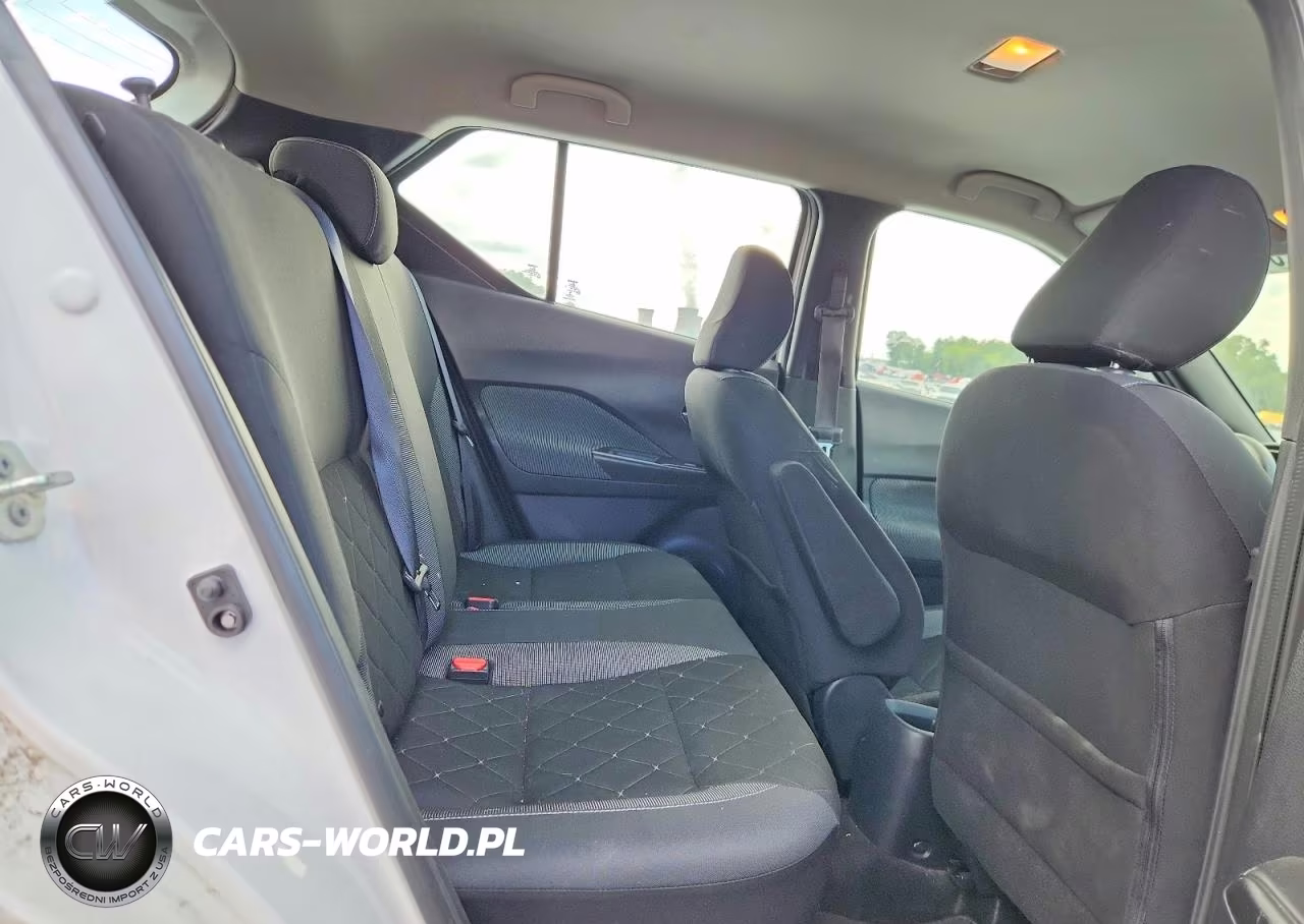 2019 Nissan Kicks Sv VIN:3N1CP5CU6KL500581 - 10