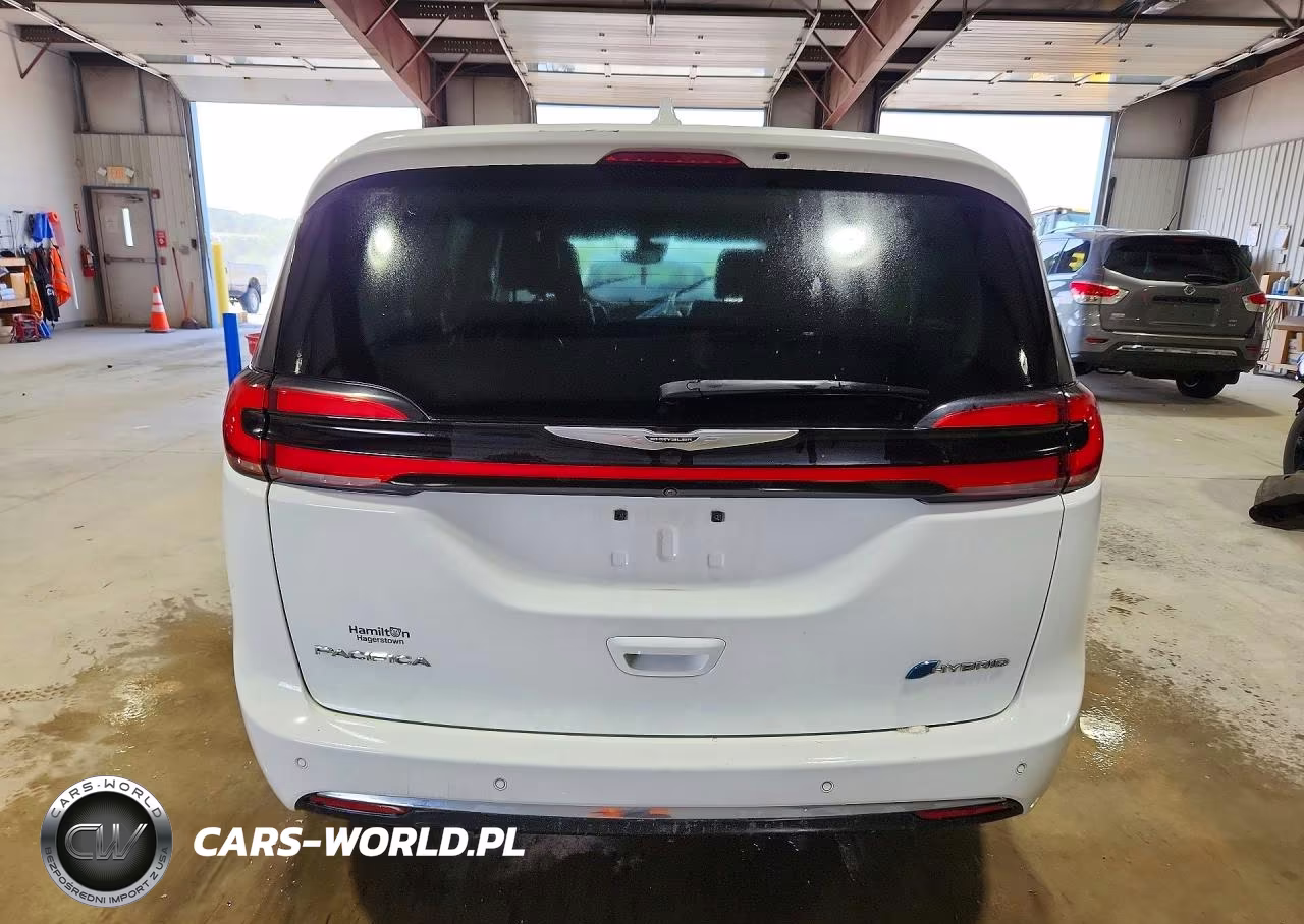 2022 Chrysler Pacifica Hybrid Touring L VIN:2C4RC1L71NR164237 - 6