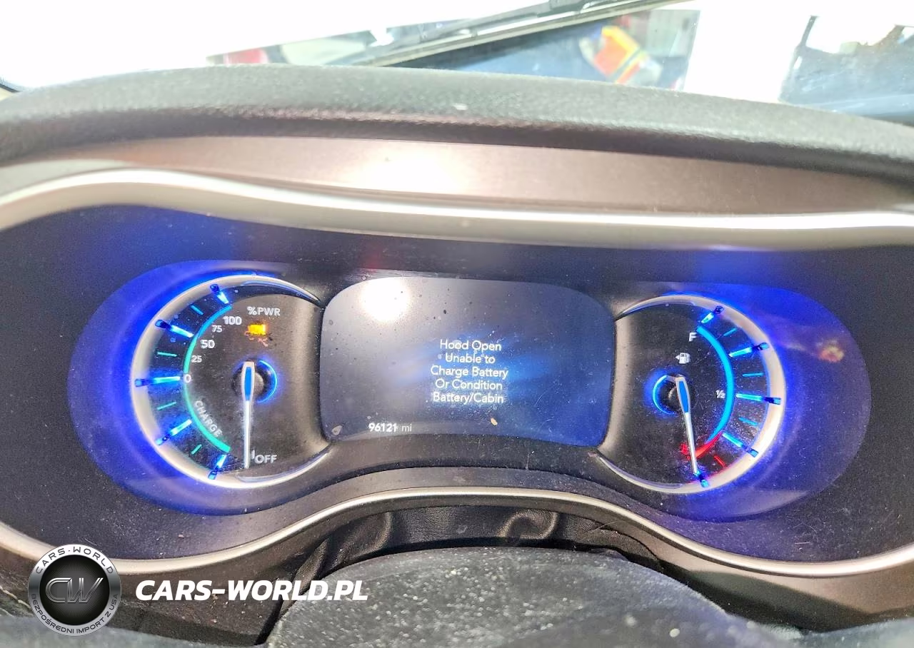 2022 Chrysler Pacifica Hybrid Touring L VIN:2C4RC1L71NR164237 - 9