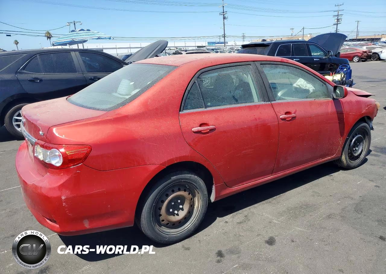 2013 Toyota Corolla Le VIN:5YFBU4EE1DP201426 - 3