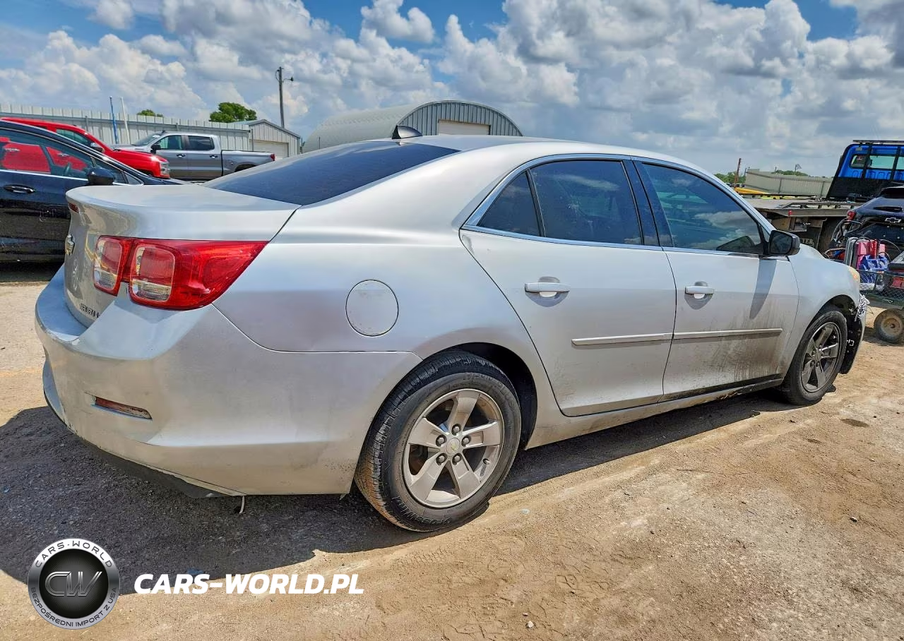 2014 Chevrolet Malibu 1Ls VIN:1G11B5SL2EF228677 - 3