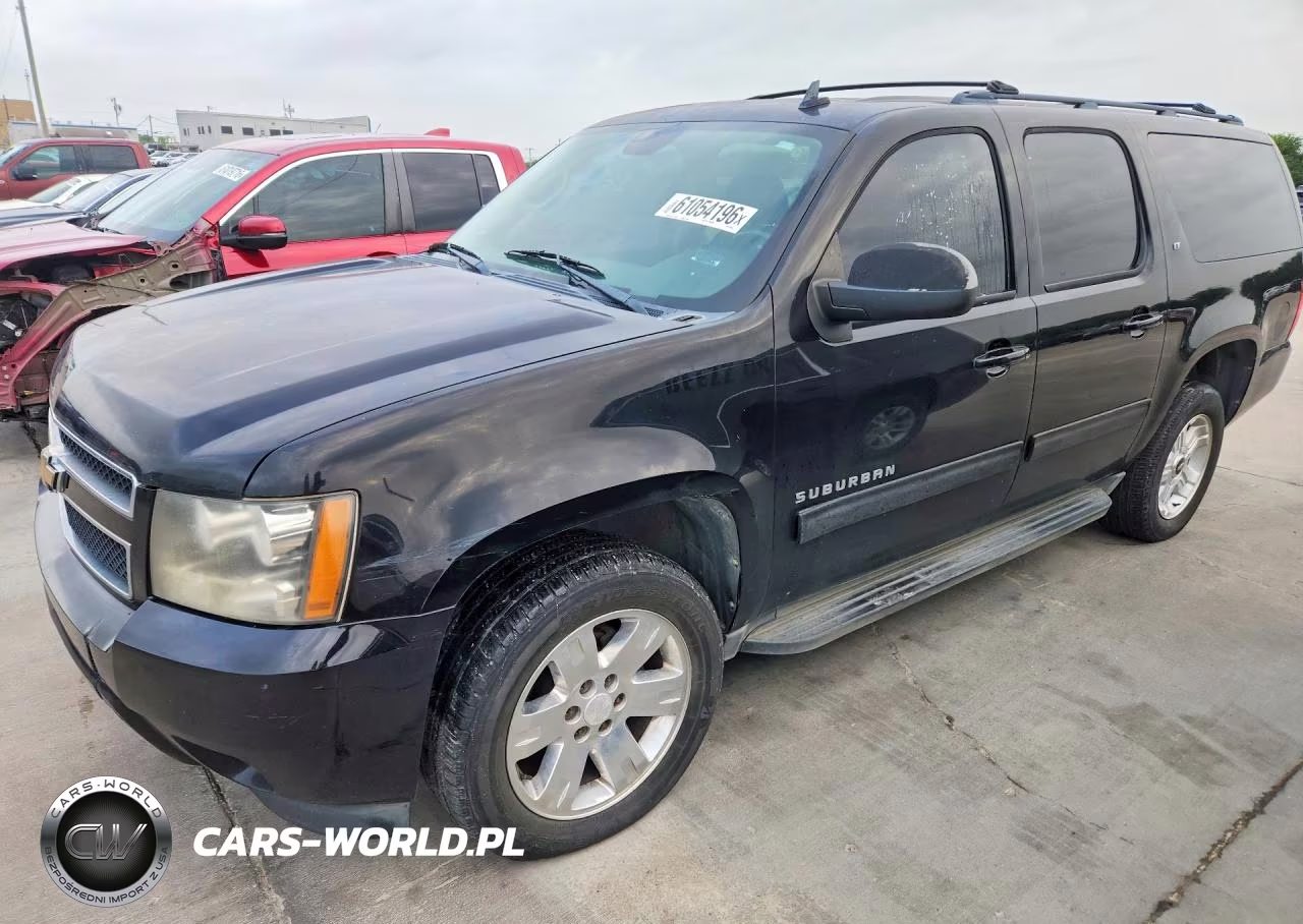 2011 Chevrolet Suburban K1500 Lt – zdjęcie 1 z 13