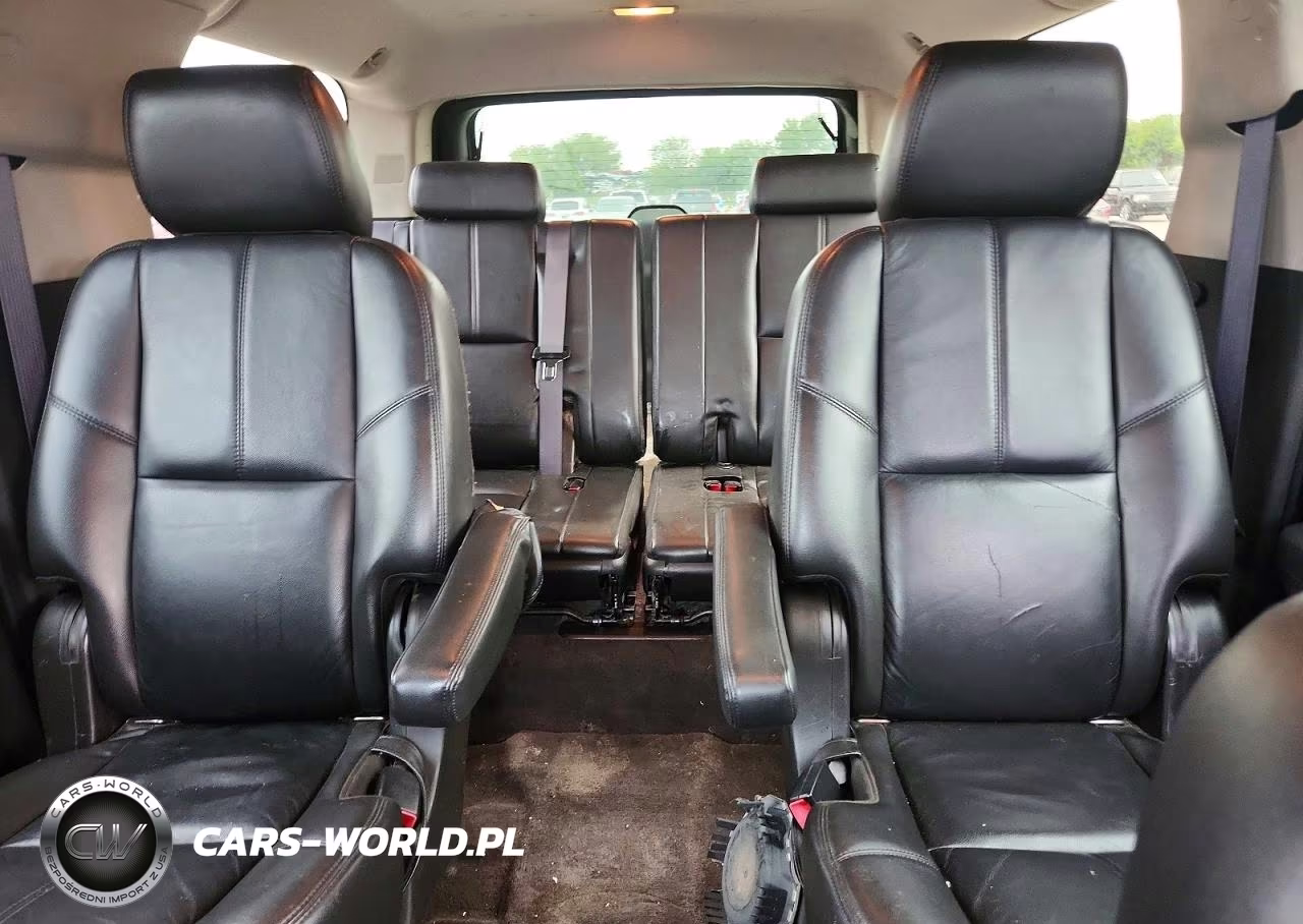 2011 Chevrolet Suburban K1500 Lt VIN:1GNSKJE31BR368642 - 10