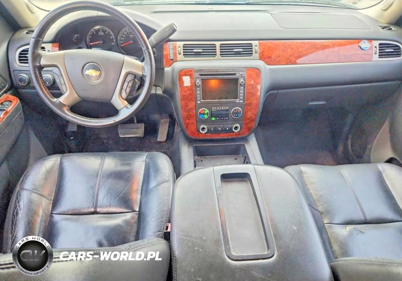 2011 Chevrolet Suburban K1500 Lt VIN:1GNSKJE31BR368642 - 8