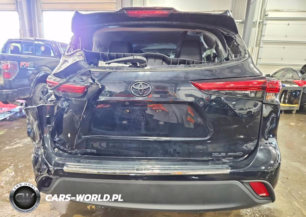2022 Toyota Highlander Xle VIN:5TDHZRBH5NS584030 - 6