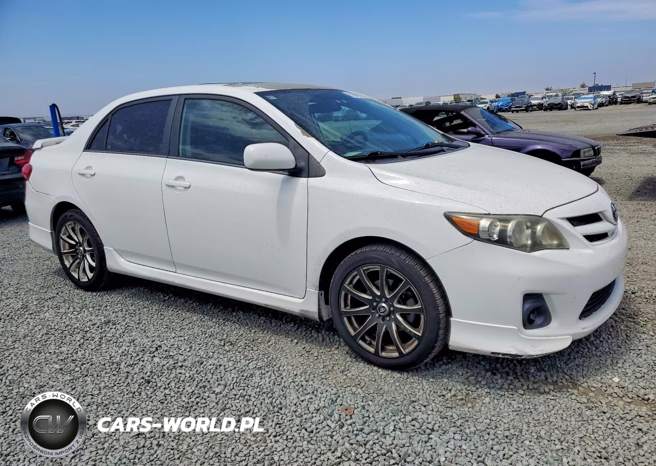 2013 Toyota Corolla S VIN:5YFBU4EE4DP107945 - 4