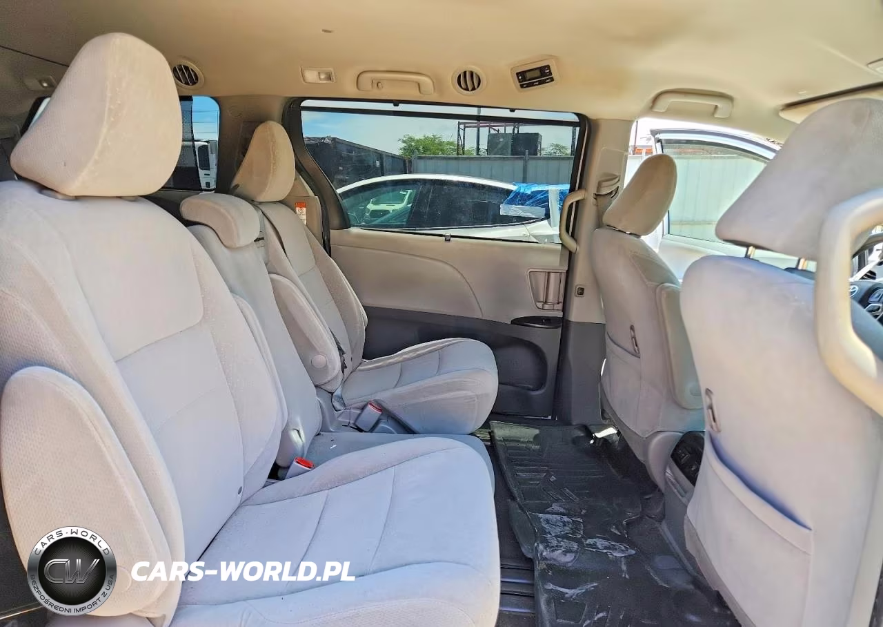 2020 Toyota Sienna Le VIN:5TDKZ3DC8LS051543 - 11