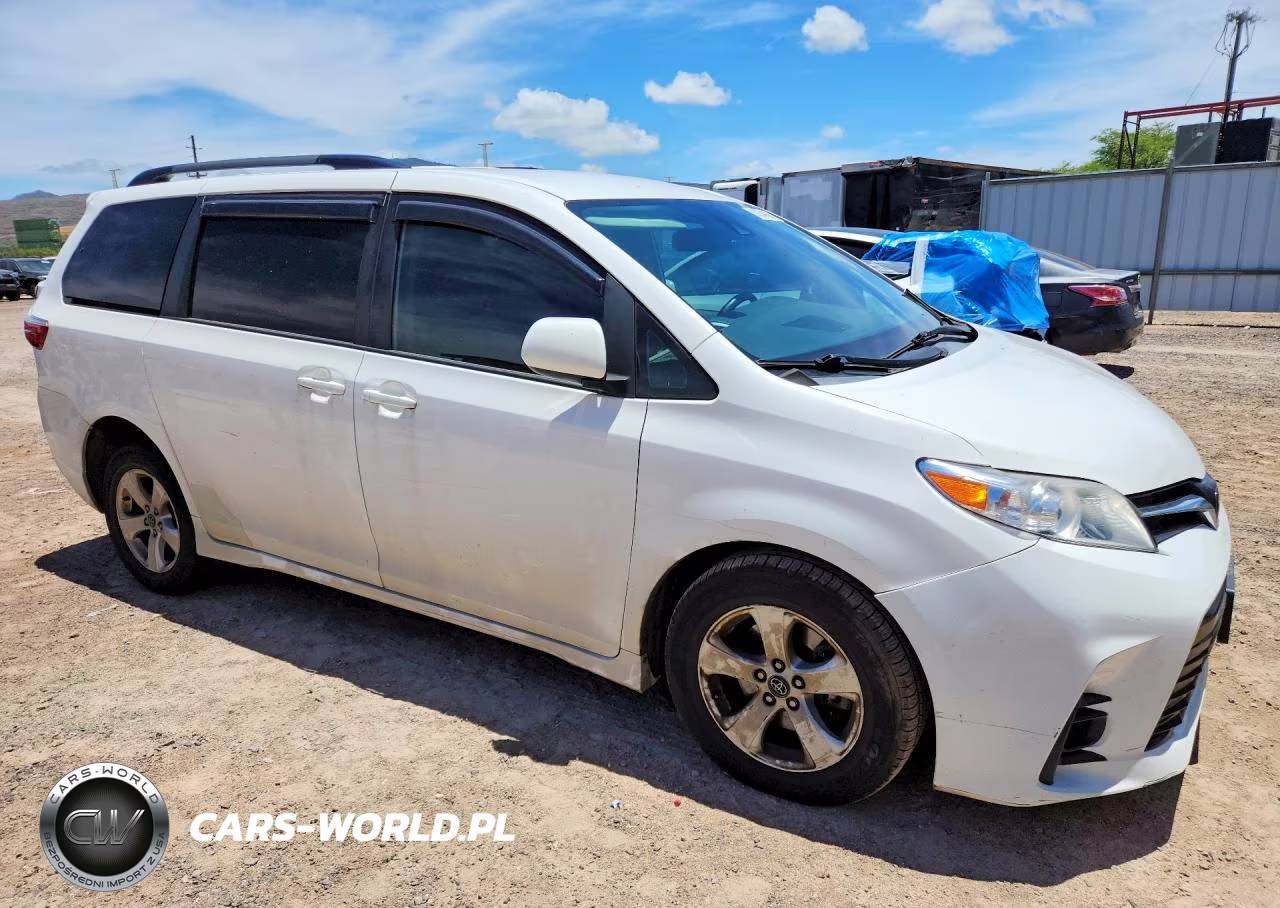 2020 Toyota Sienna Le VIN:5TDKZ3DC8LS051543 - 4