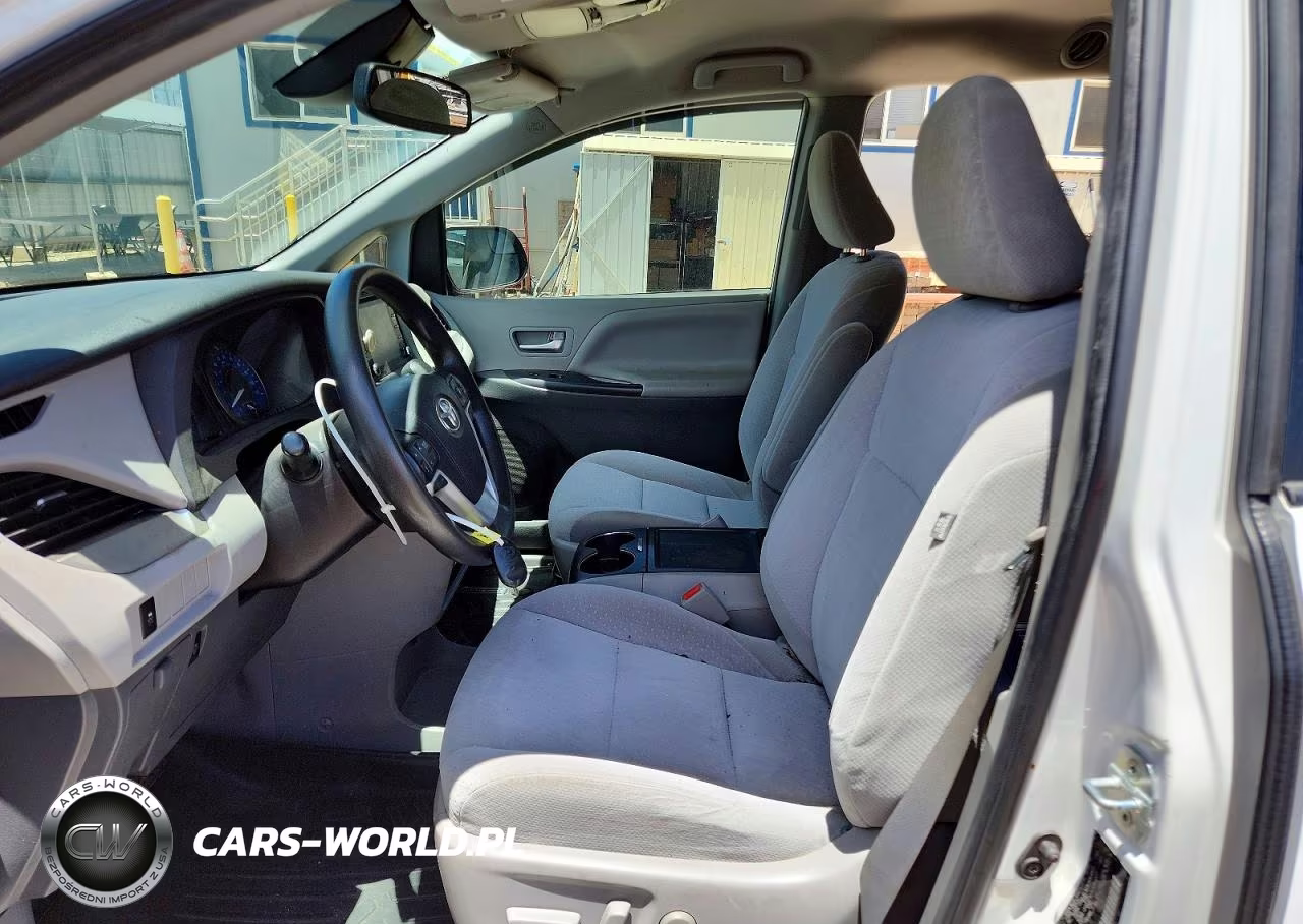 2020 Toyota Sienna Le VIN:5TDKZ3DC8LS051543 - 7