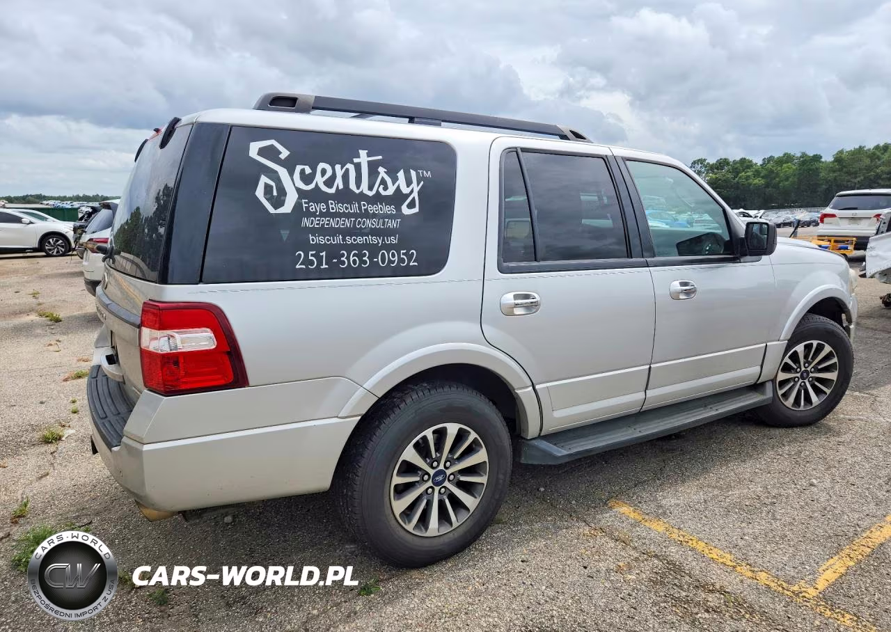 2015 Ford Expedition Xlt VIN:1FMJU1HT5FEF20974 - 3