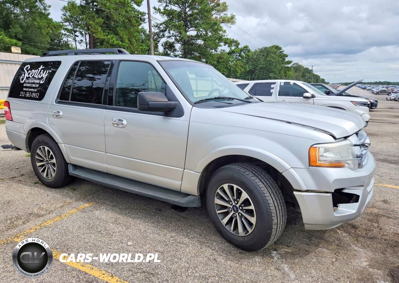 2015 Ford Expedition Xlt VIN:1FMJU1HT5FEF20974 - 4