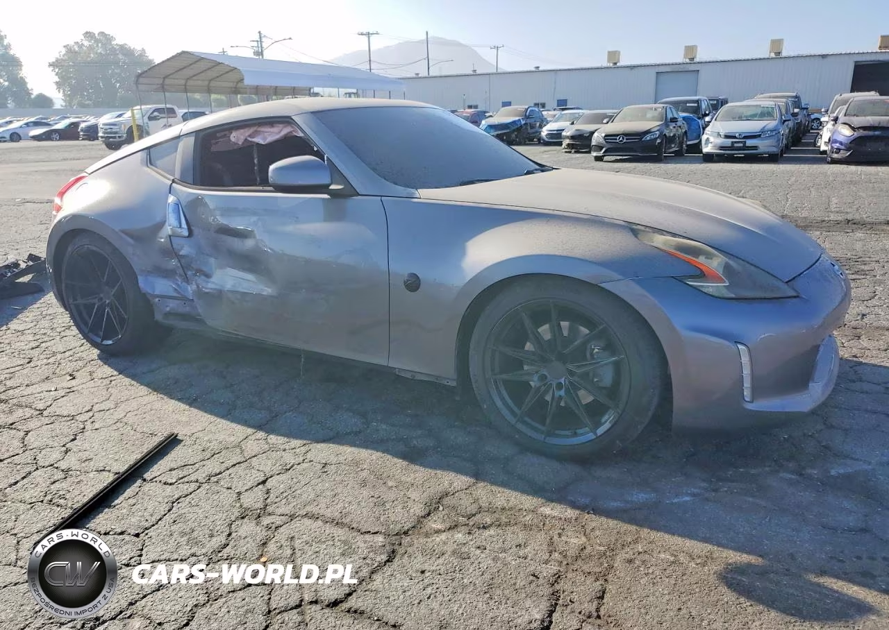 2014 Nissan 370Z Base VIN:JN1AZ4EH3EM631358 - 4