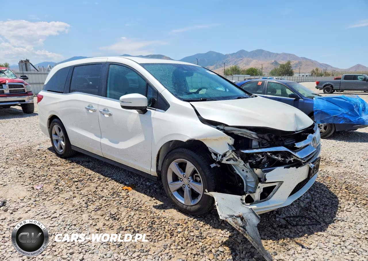 2018 Honda Odyssey Exl VIN:5FNRL6H78JB003945 - 4