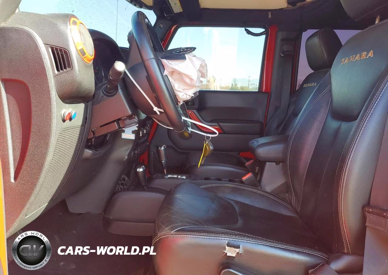 2014 Jeep Wrangler Unlimited Sahara VIN:1C4BJWEG7EL253711 - 7