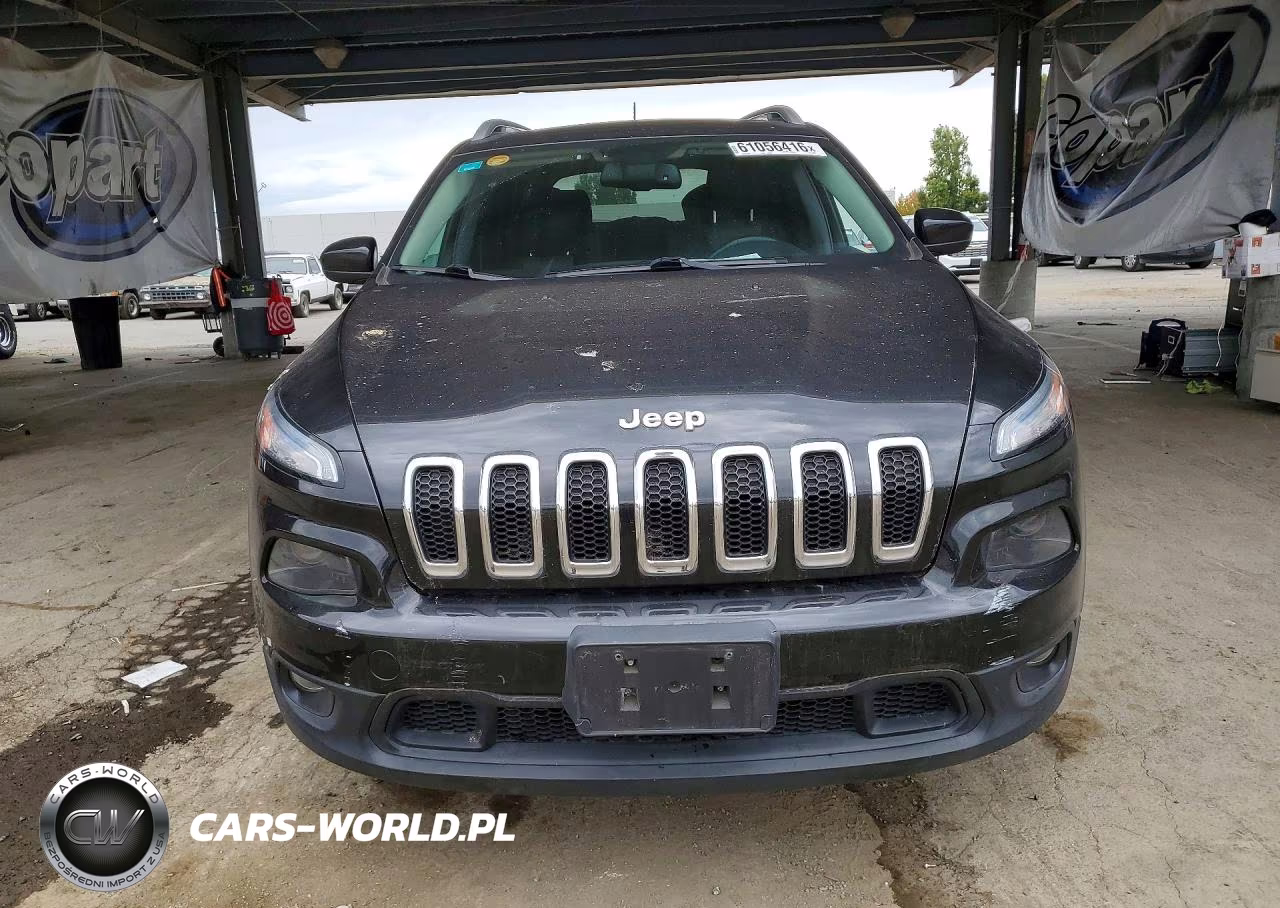 2014 Jeep Cherokee Latitude VIN:1C4PJLCS4EW314460 - 5