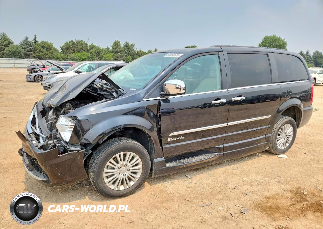 2015 Chrysler Town & Country Touring L – zdjęcie 1 z 13