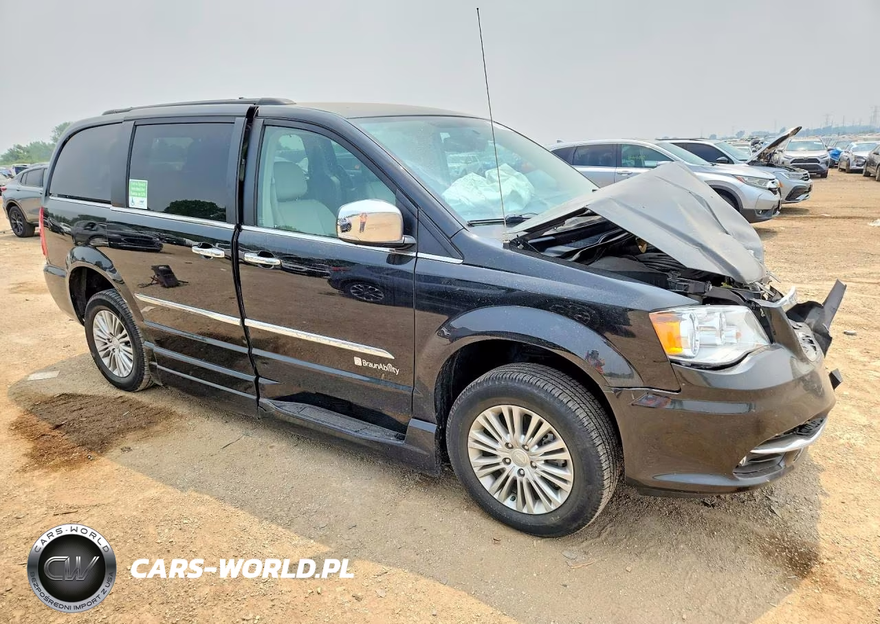 2015 Chrysler Town & Country Touring L VIN:2C4RC1CG1FR577695 - 4
