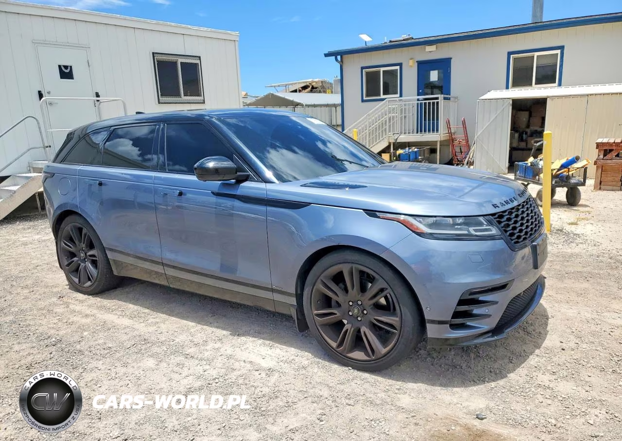 2018 Land Rover Range Rover Velar R-Dynamic Hse VIN:SALYM2RV6JA750587 - 4