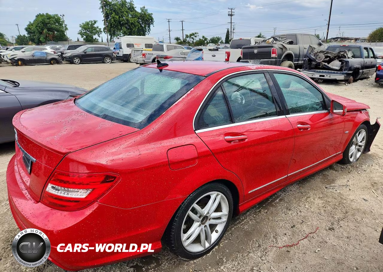 2012 Mercedes-Benz C 250 VIN:WDDGF4HB1CA606521 - 3