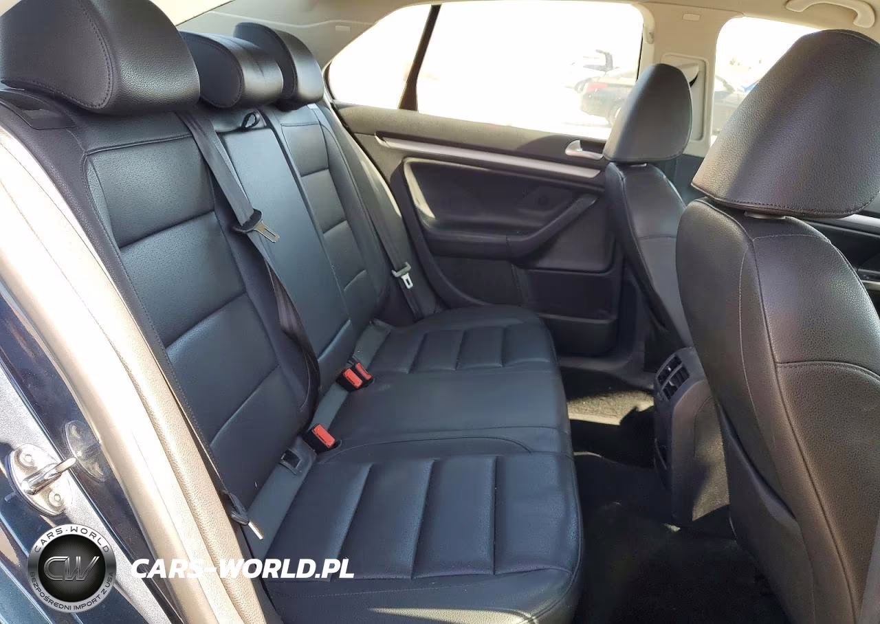 2010 Volkswagen Jetta Se VIN:3VWRZ7AJ0AM124438 - 10