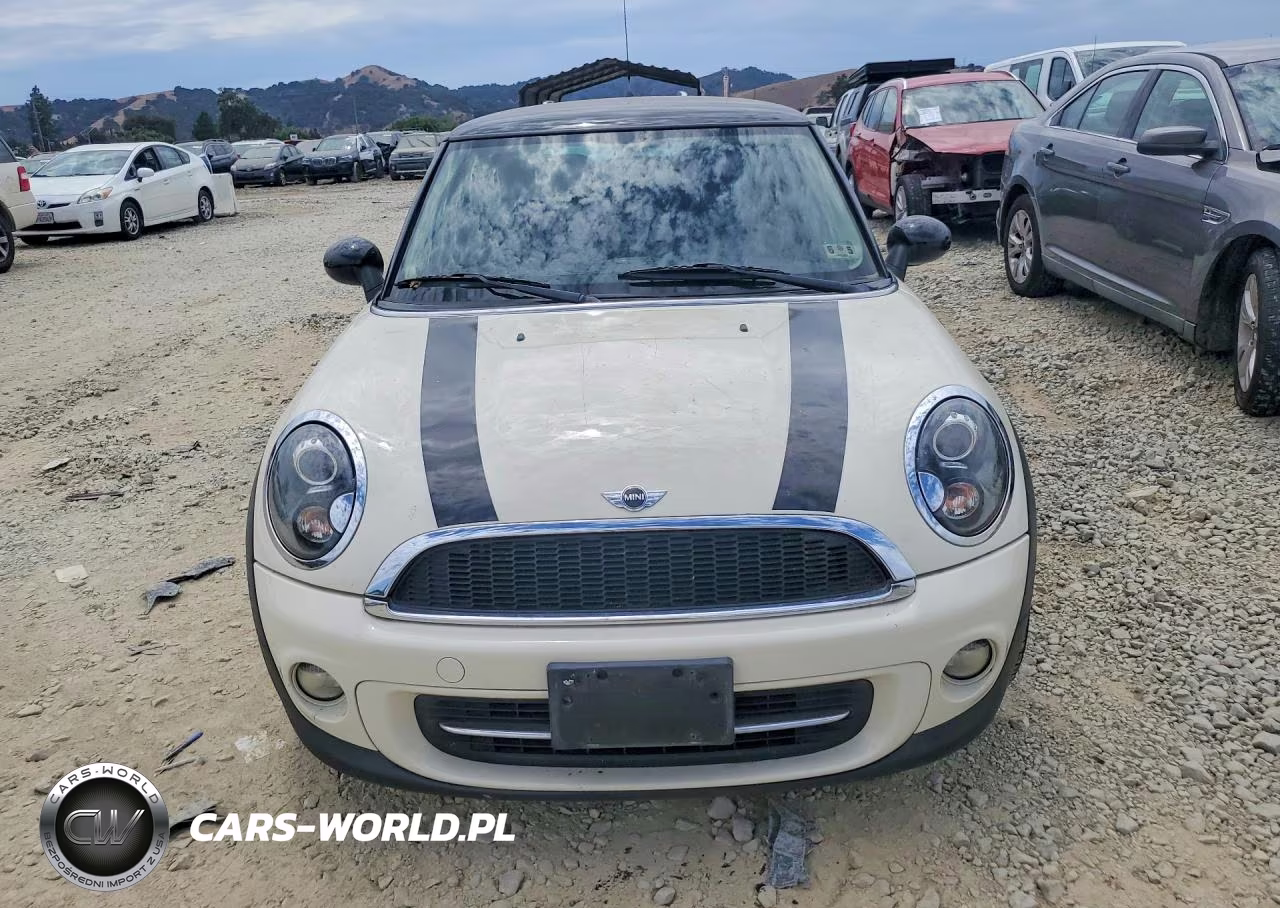 2012 Mini Cooper VIN:WMWSU3C55CT539882 - 5