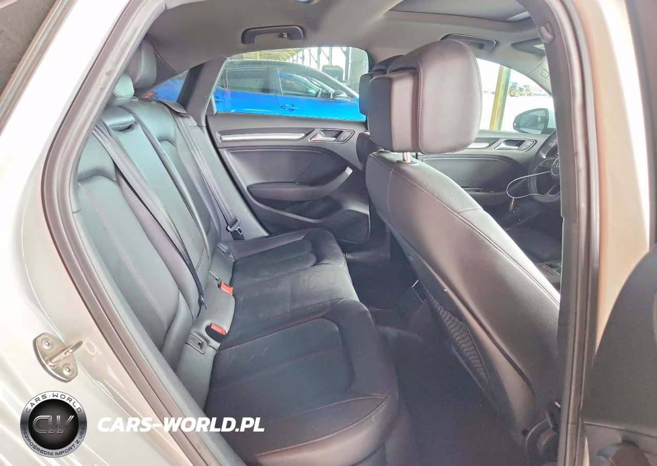 2018 Audi A3 Premium VIN:WAUAUGFF3J1028784 - 10