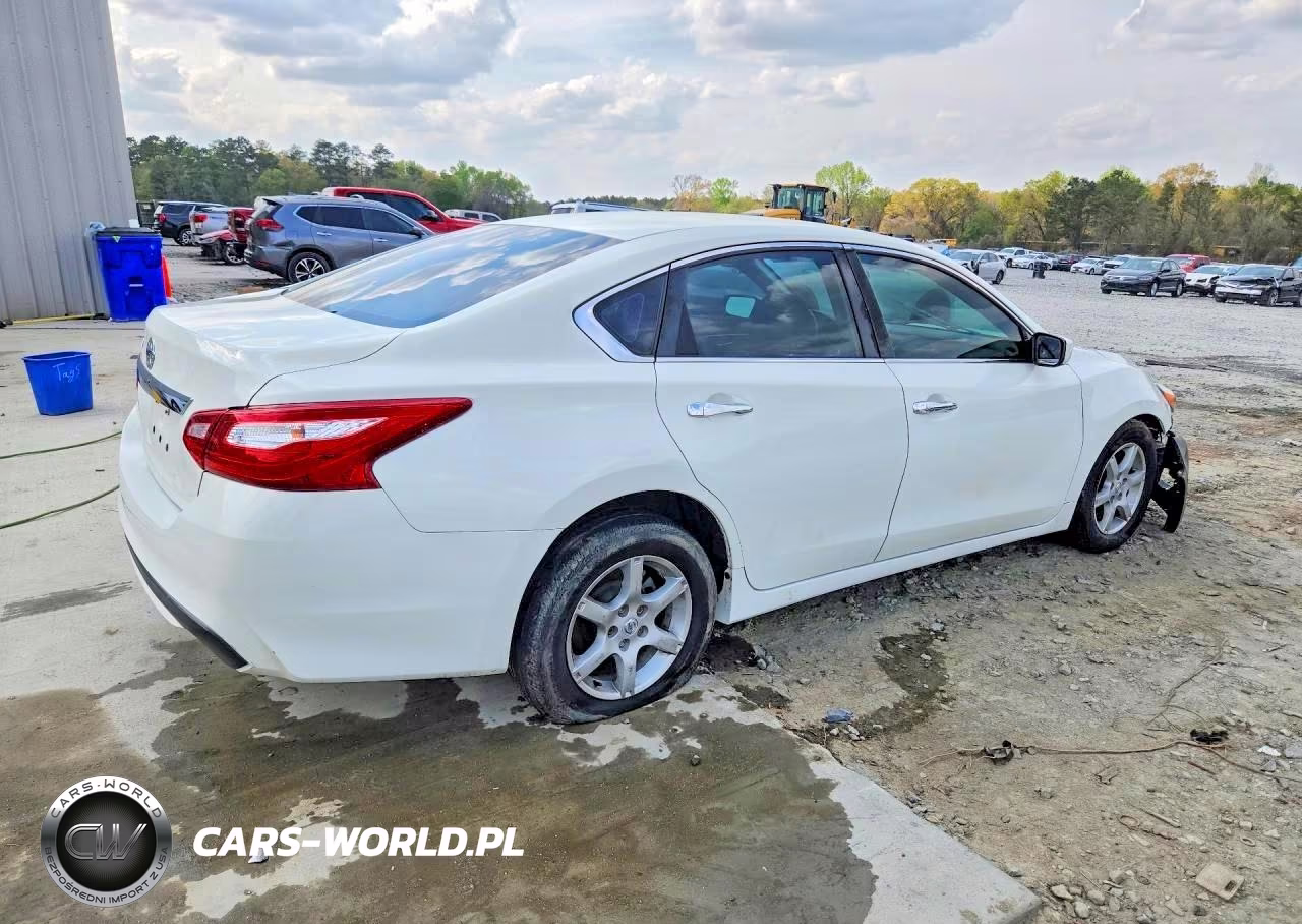 2017 Nissan Altima 2.5 S VIN:1N4AL3AP0HC179844 - 3