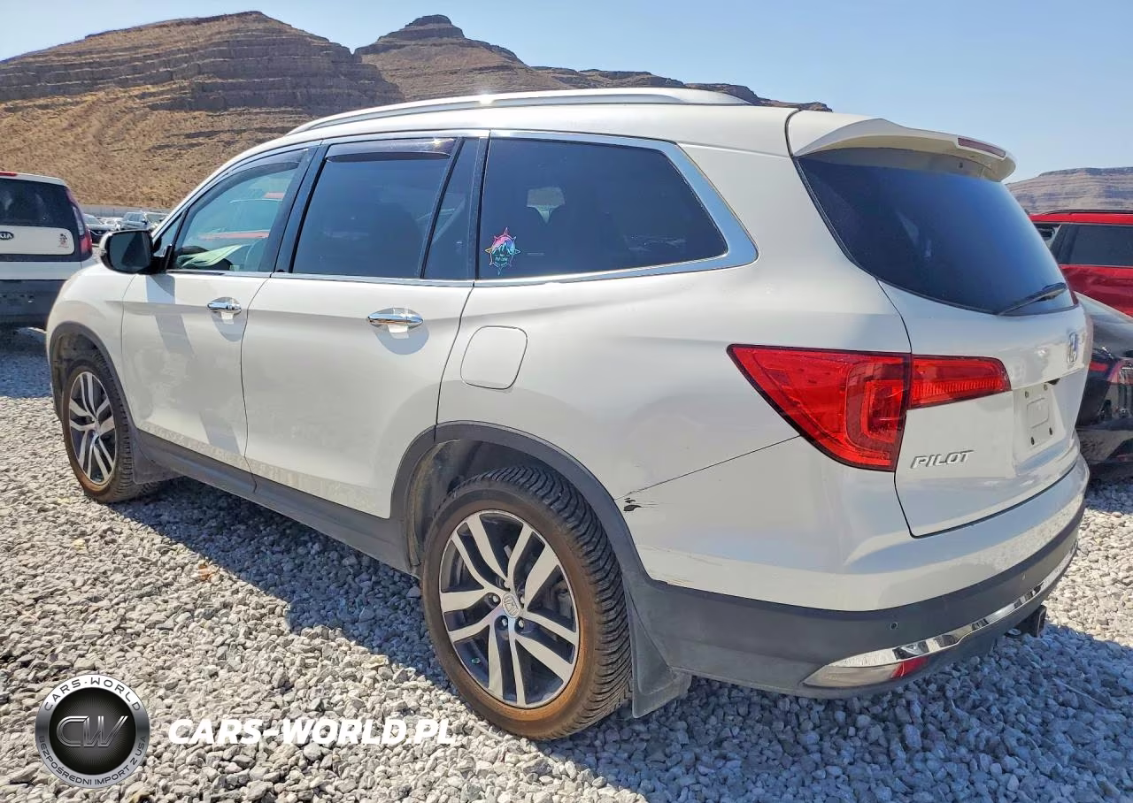 2017 Honda Pilot Touring VIN:5FNYF6H92HB043260 - 2