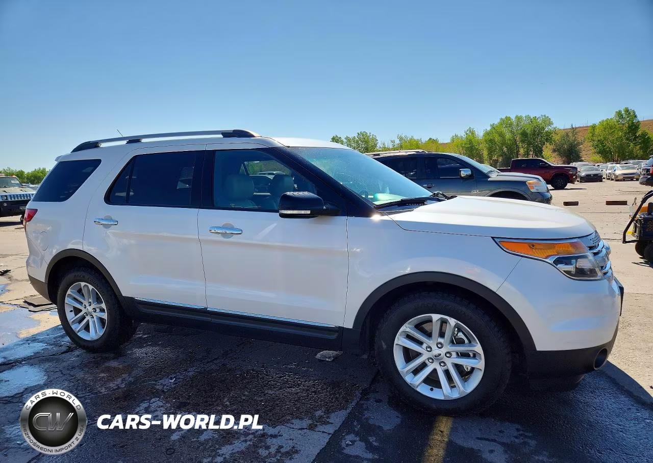 2014 Ford Explorer Xlt VIN:1FM5K7D82EGC21067 - 4